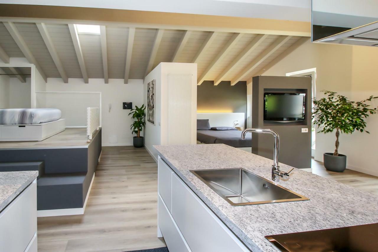 Sofi apartment Chiavenna Exterior foto