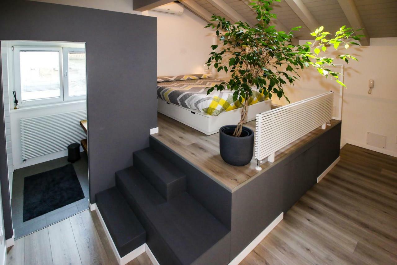 Sofi apartment Chiavenna Exterior foto